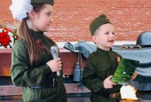 Дети из приемных семей поздравили пап с Днем защитника Отчечества