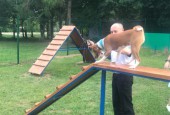открылась первая площадка для выгула и дрессировки собак.