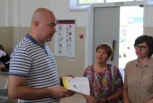 Сегодня вступило в силу решение Губернатора МО Андрея Воробьева о бесплатном проезде на пригородных поездах пенсионеров и некоторых других льготных категорий граждан.